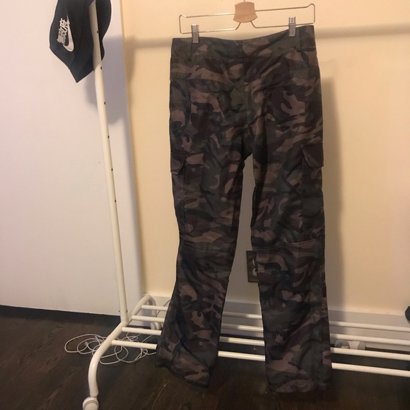 *sold on m e r c a r i* - Picture 4 of 5